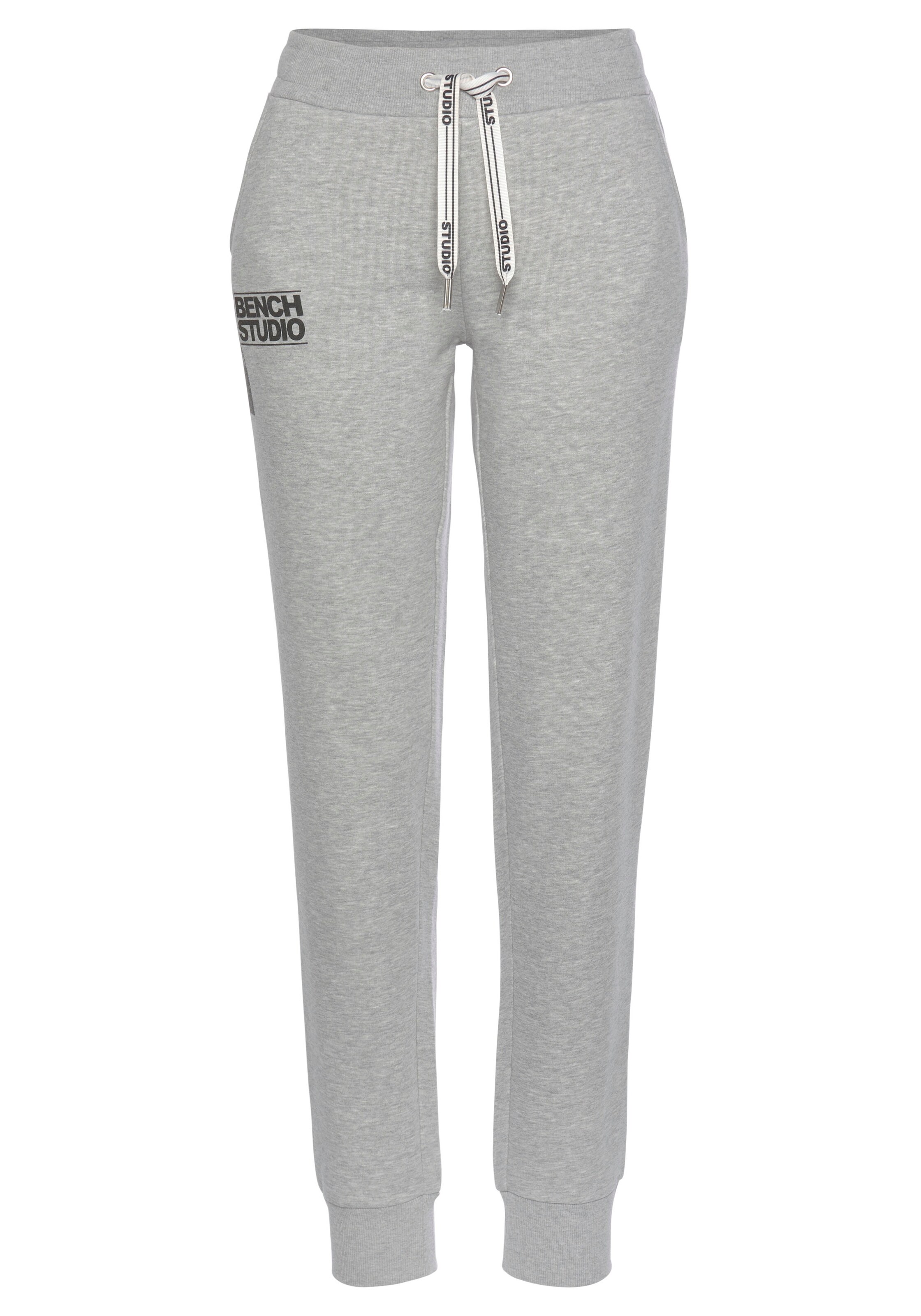 Tipi di sport Abbigliamento BENCH Pantaloni sportivi in Grigio Tipi di sport Abbigliamento BENCH Pantaloni sportivi in Grigio
