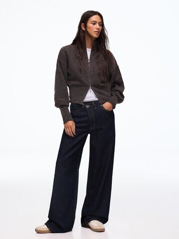 Cardigan Bershka en marron : devant