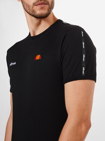 juoda ELLESSE Standartinis modelis Marškinėliai 'Fedora'