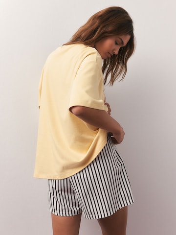 Next Kort pyjamas i gul