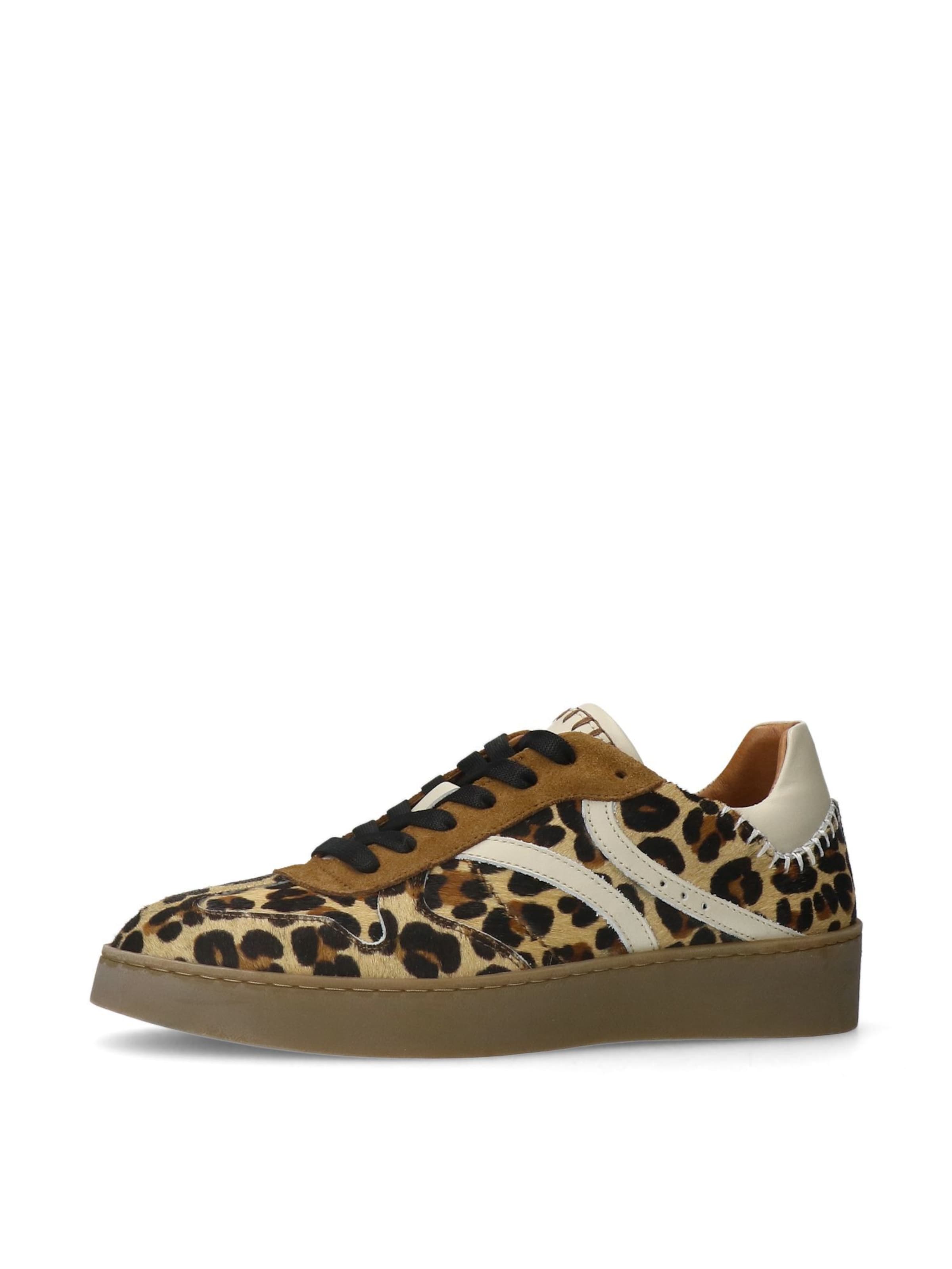 MANFIELD Sneakers laag in Beige: voorkant