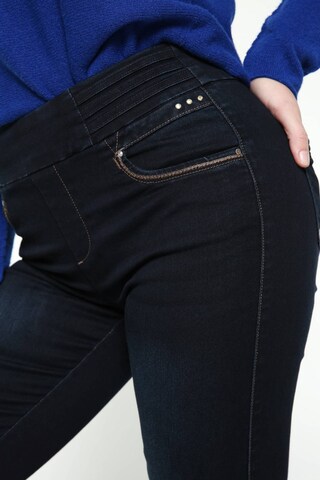 Cassis Slim fit Jeans in Blue