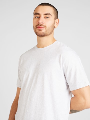 T-Shirt Carhartt WIP en gris