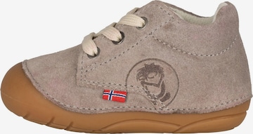 TROLLKIDS First-Step Shoes in Silver: front