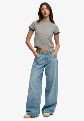 T-shirt 'Athletic Essentials' Superdry & Co en gris