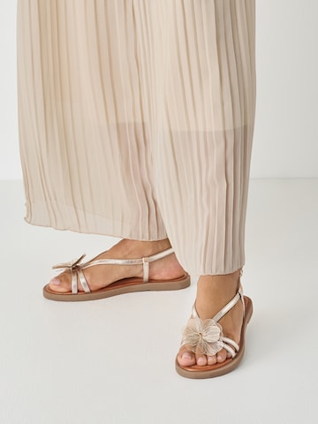 Tamaris Sandals in Gold
