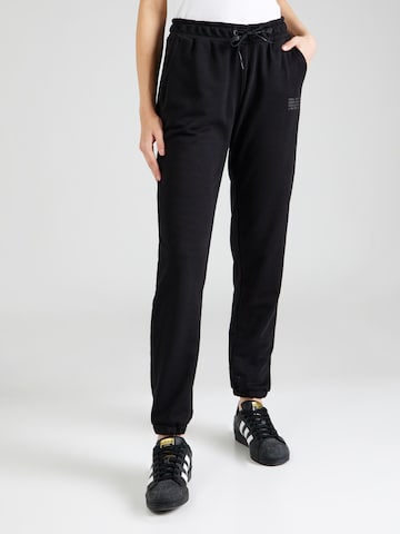 Soccx Tapered Trousers in Black: front