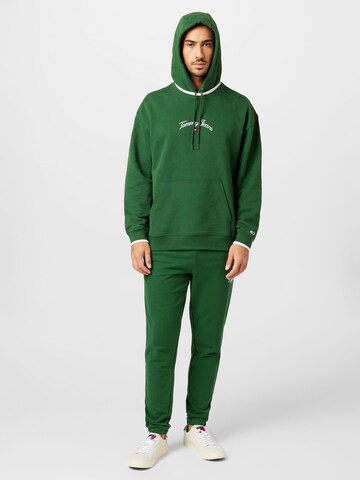 Tommy Jeans Sweatshirt in Green