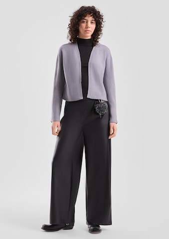 QS Плетена жилетка в сиво