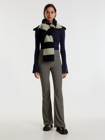 évasé Pantalon 'Zelinda' EDITED en gris