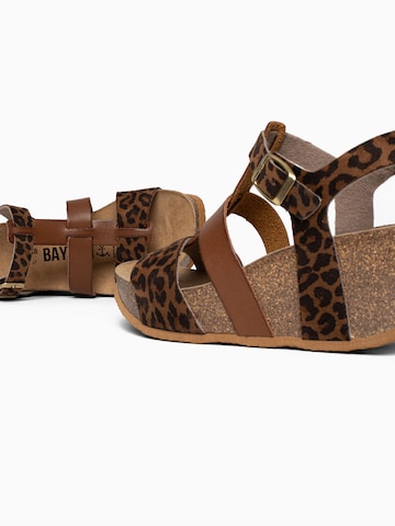 Bayton - Sandalias con hebilla 'Leida' en marrón