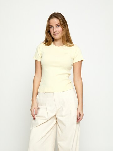 Top 'Nina' di Peppercorn in giallo: frontale