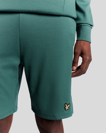 Regular Pantalon Lyle & Scott en vert