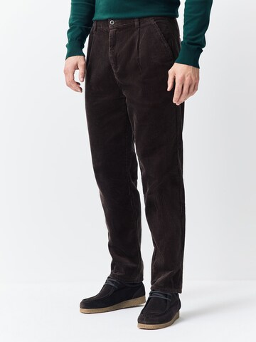 Next Regular Hose in Braun: Vorderseite