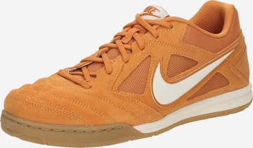 Sneaker bassa 'GATO' di Nike Sportswear in arancione: frontale