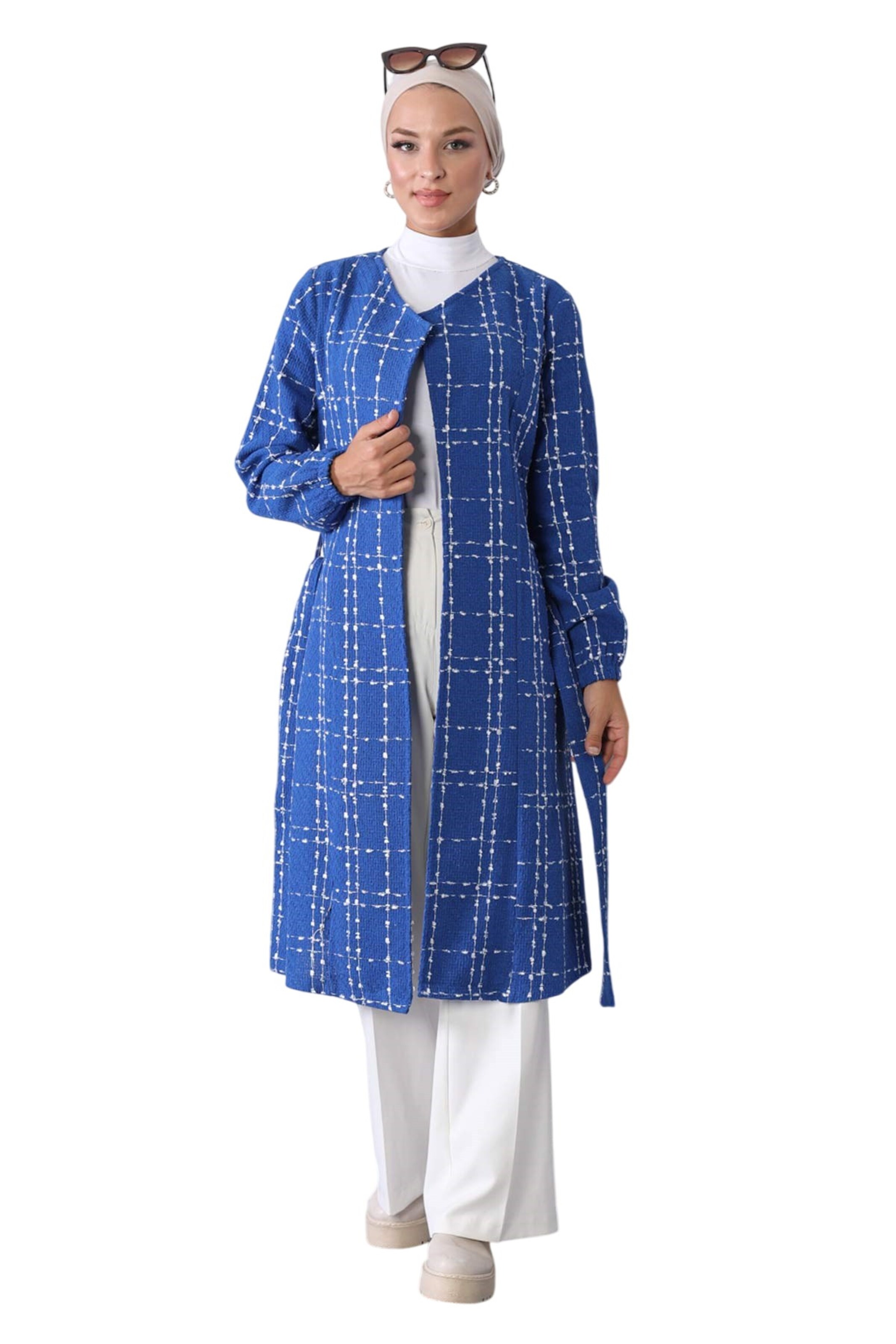 MODAMIHRAM Between-seasons coat in Blue: front