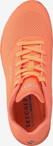 SKECHERS Sneaker in Orange