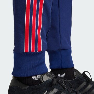 ADIDAS ORIGINALS Slimfit Sportbroek 'Arsenal Terrace Icons' in Blauw