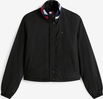 Tommy Jeans Välikausitakki 'ESSENTIAL' värissä musta: etupuoli