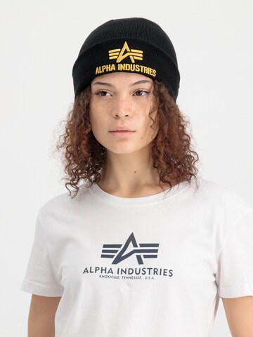 ALPHA INDUSTRIES Beanie in Black: front