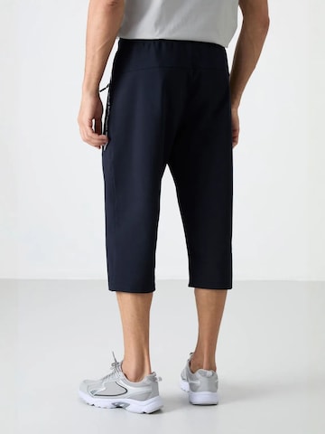Tommy Life Regular Pants in Blue