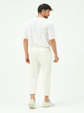 Effilé Pantalon C&City en blanc