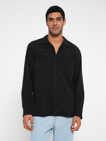 Calvin Klein Klasický střih Košile – černá