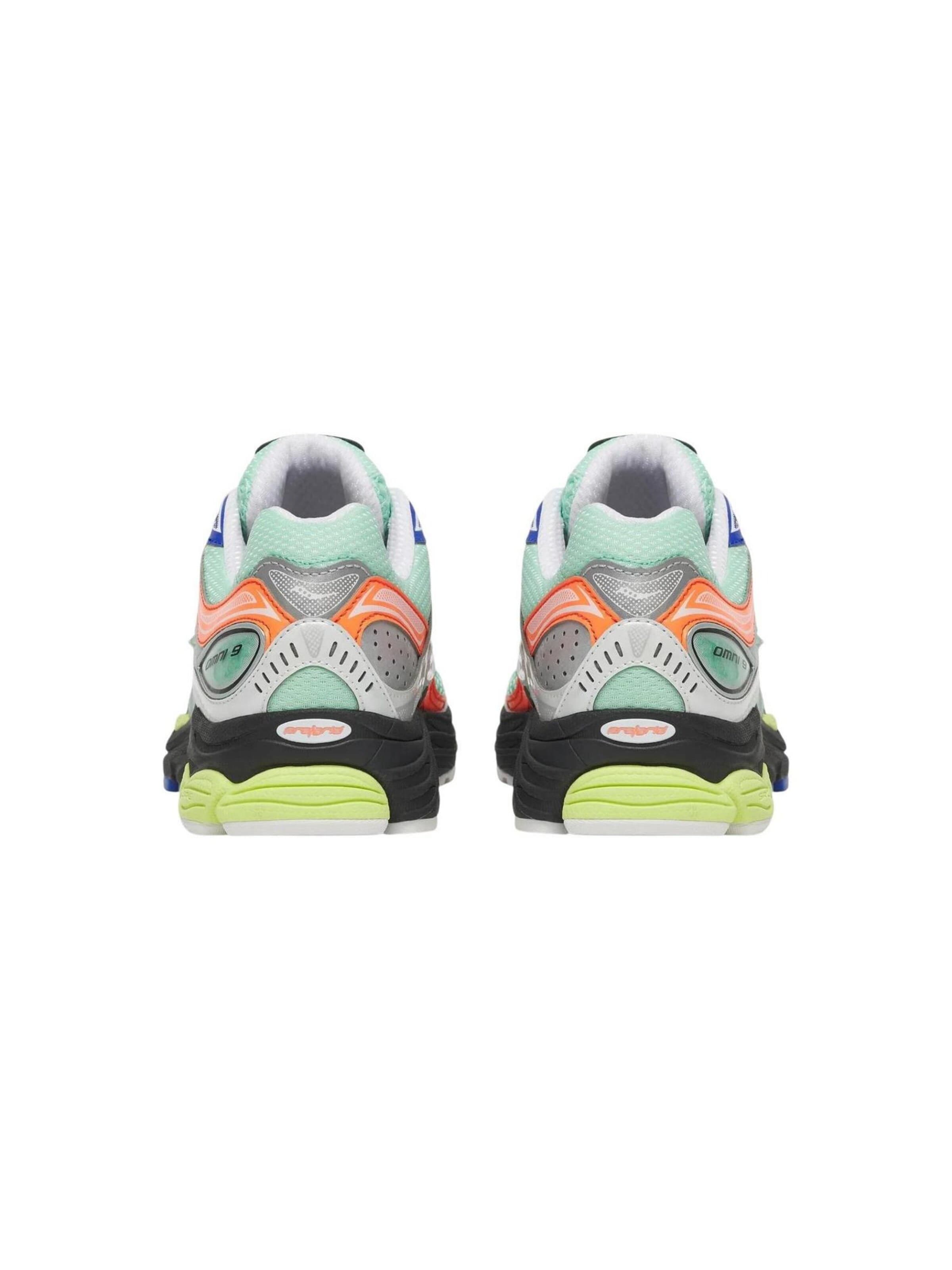 Sneaker bassa 'PROGRID OMNI 9 UNISEX S101245-1091' di saucony in verde