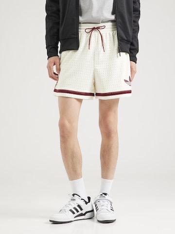 ADIDAS ORIGINALS - Loosefit Pantalón en blanco: frente