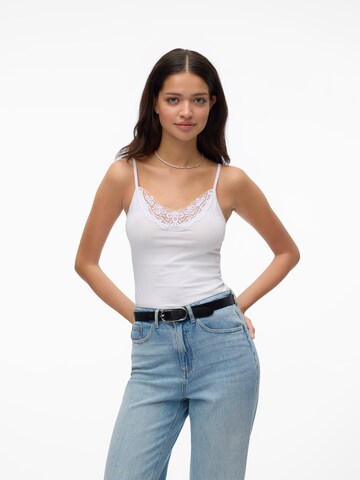 VERO MODA Overdel 'Inge' i hvid: forside