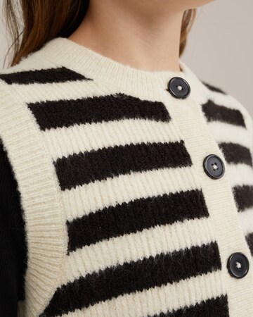 WE Fashion Knit Cardigan in Black