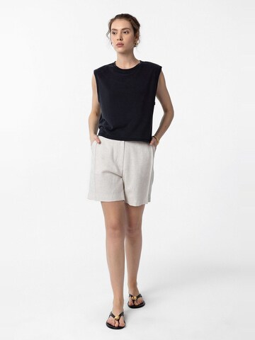 Antioch Top 'Miriam' in Black