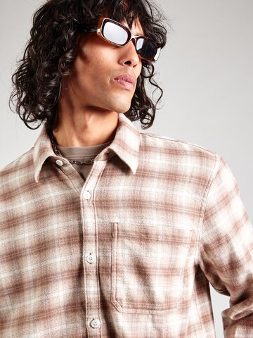 HOLLISTER Comfort fit Overhemd in Bruin