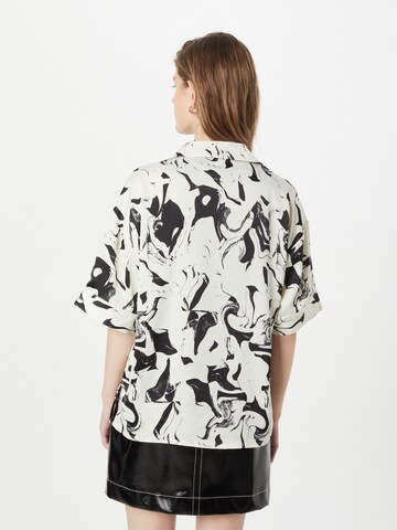 Monki Bluse in Schwarz