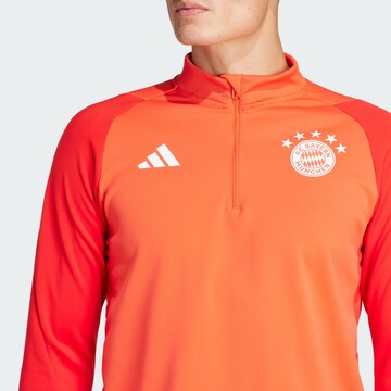 ADIDAS PERFORMANCE Функционална тениска 'FC Bayern München Tiro 23' в оранжево