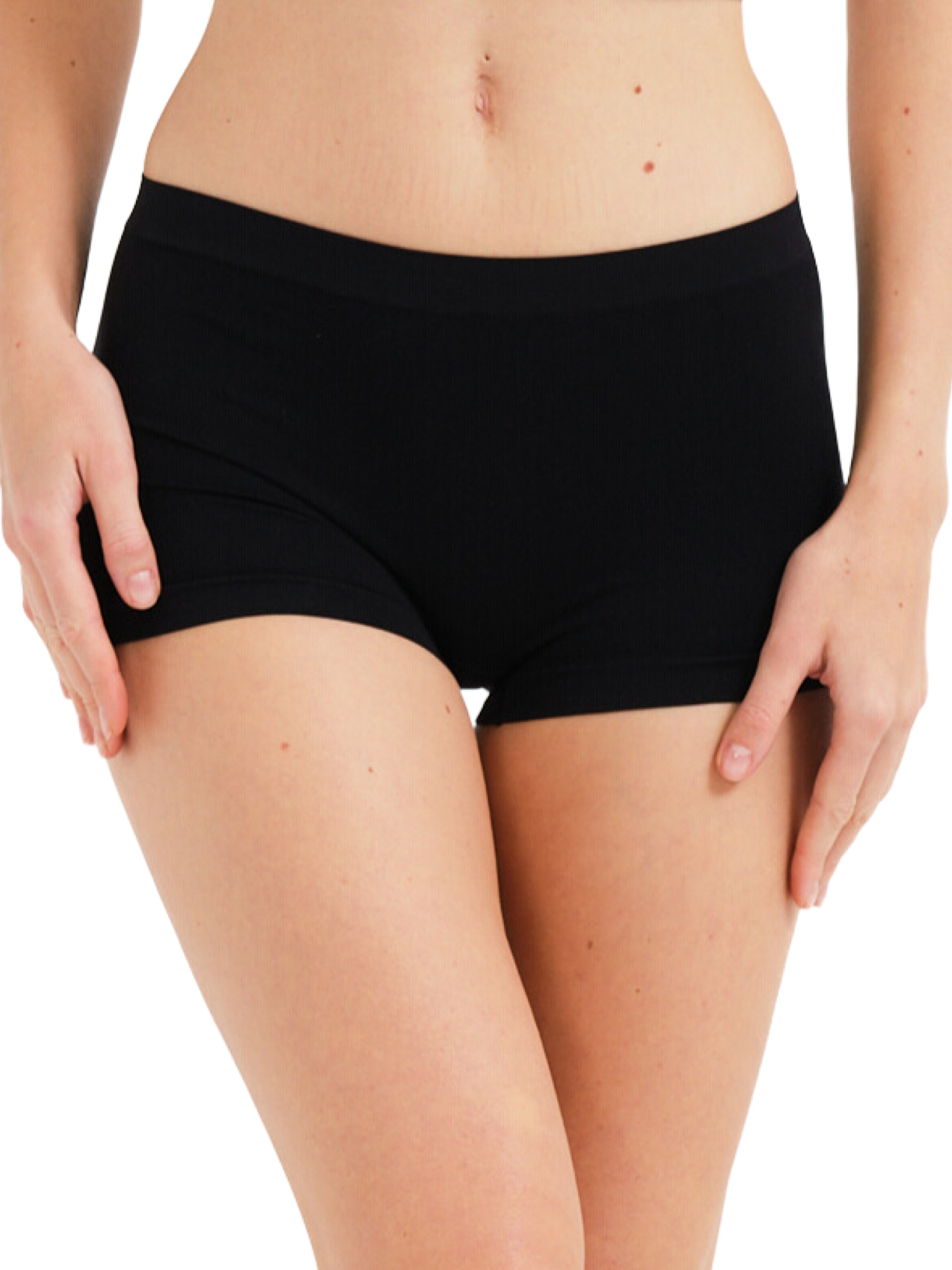 Justever Panty in Black: front