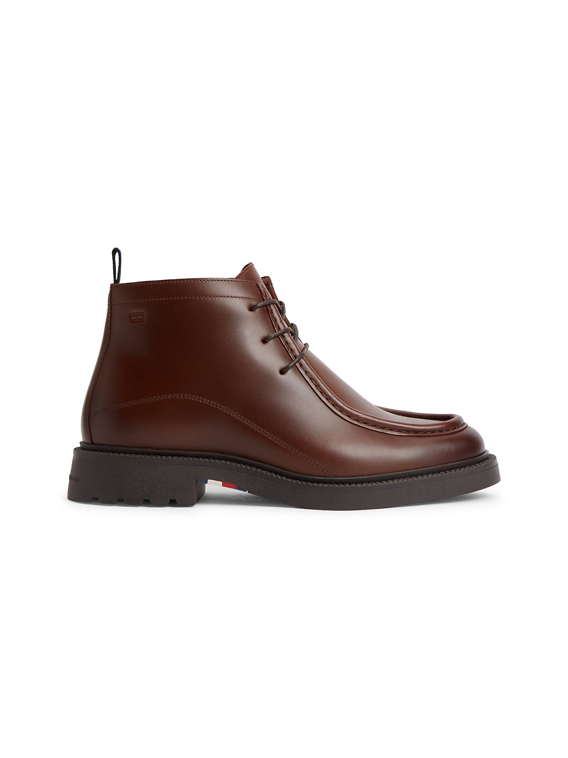 TOMMY HILFIGER Chukka Boots in Brown