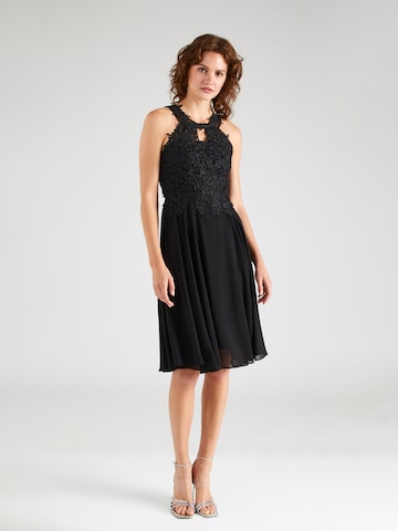 APART Βραδινό φόρεμα σε μαύρο: μπροστά