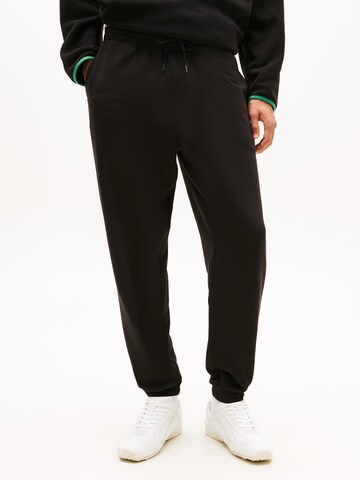 Tommy Jeans Tapered Παντελόνι σε μαύρο: μπροστά