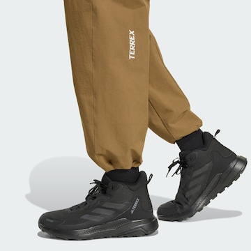 ADIDAS TERREX Tapered Outdoorbroek 'Xploric' in Bruin