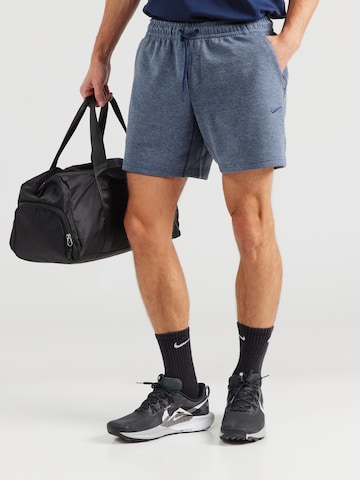 NIKEregular Sportske hlače 'PRIMARY' - plava boja: prednji dio
