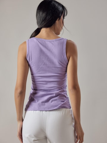 Top 'Canotta' di OWN Off With Nature in lilla