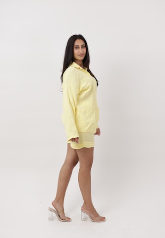 Completo pantalone di Elara in giallo