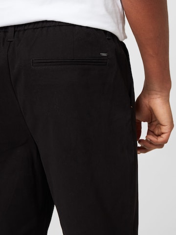 Only & Sons Regular Pleat-Front Pants 'DEW' in Black