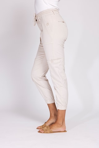 Zhrill Tapered Pants in Beige