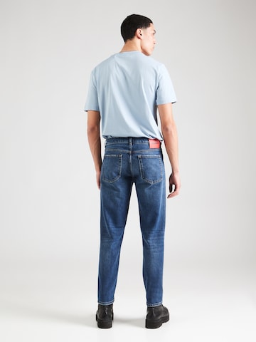 Tapered Jeans de la HUGO pe albastru