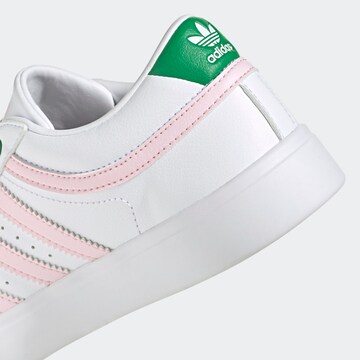 ADIDAS ORIGINALS Matalavartiset tennarit 'Bryony' värissä valkoinen