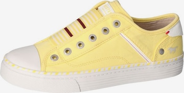 MUSTANG Slip-Ons in Yellow: front