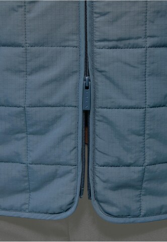 Born Living Yoga Between-season jacket 'Garona' in Blue