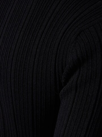 Bershka Pullover in Schwarz